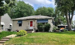 Pre-foreclosure in  S OHIO AVE Davenport, IA 52802