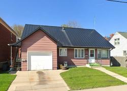 Pre-foreclosure in  WHITE ST Dubuque, IA 52001