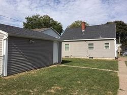 Pre-foreclosure in  GROVE ST Davenport, IA 52804