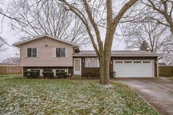 Pre-foreclosure in  CARRBRIDGE CT South Bend, IN 46614
