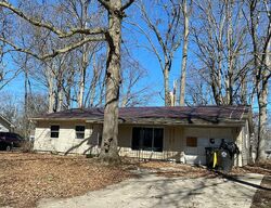  Pacific Dr, Fort Wayne IN