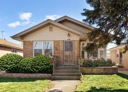 Pre-foreclosure Listing in KILBOURN AVE SKOKIE, IL 60076