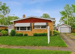 Pre-foreclosure in  CONSTANCE LN Chicago Heights, IL 60411