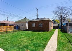 Pre-foreclosure in  N MASSASOIT AVE Chicago, IL 60651