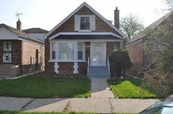 Pre-foreclosure in  S SPAULDING AVE Chicago, IL 60629