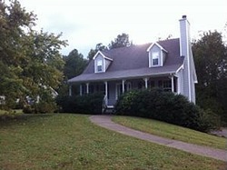 Pre-foreclosure in  GLENMORE DR Kingston, GA 30145