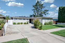  E Ashcroft Ave, Fresno CA