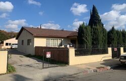 Pre-foreclosure in  W ARBOR ST Long Beach, CA 90805
