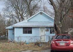 Pre-foreclosure in  MAPLE AVE West Fork, AR 72774