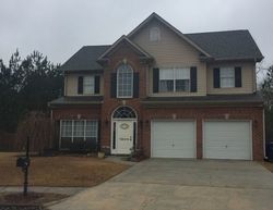 Pre-foreclosure in  OLD CAHABA DR Helena, AL 35080