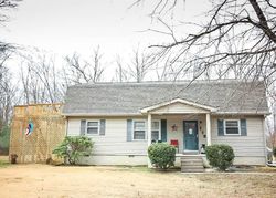 Pre-foreclosure in  CLARK LN Tullahoma, TN 37388