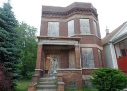 Pre-foreclosure in  S PEORIA ST Chicago, IL 60609