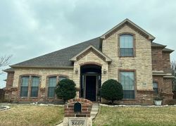 Pre-foreclosure in  FOXWOOD DR North Richland Hills, TX 76182
