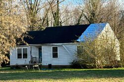  Healys Trace Ln, Locust Hill VA