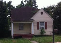 Pre-foreclosure in  YOUNG ST Richmond, VA 23222