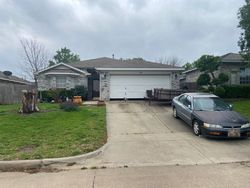 Pre-foreclosure in  OVERLAND ST Fort Worth, TX 76131