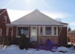 Pre-foreclosure in  WARWICK AVE Allen Park, MI 48101