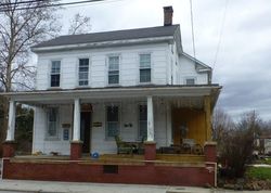 Pre-foreclosure in  BROADWAY Hanover, PA 17331