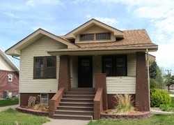 Pre-foreclosure in  E 4TH ST North Platte, NE 69101