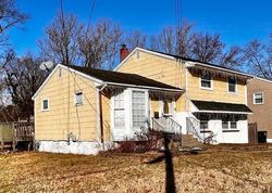 Pre-foreclosure in  S WINTHROP AVE Clementon, NJ 08021