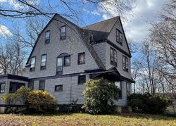 Pre-foreclosure in  E MOUNT AVE Atlantic Highlands, NJ 07716