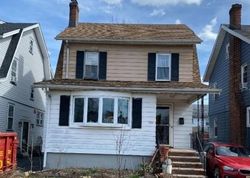 Pre-foreclosure in  AMPERE PKWY Bloomfield, NJ 07003