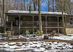 Pre-foreclosure Listing in HOWARDS CREEK RD BOONE, NC 28607