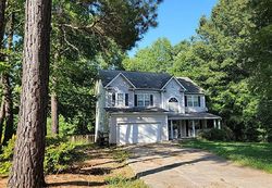 Pre-foreclosure in  SCARLET TANAGER RD Troutman, NC 28166