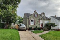 Pre-foreclosure in  WOODWAY AVE Cleveland, OH 44134