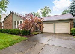 Pre-foreclosure in  DINSMORE CASTLE DR Columbus, OH 43221