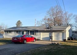 Pre-foreclosure in  YORKTOWN DR Mansfield, OH 44906