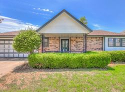 Pre-foreclosure in  NW 92ND ST Oklahoma City, OK 73132