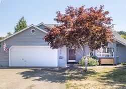 Pre-foreclosure in  KALEY CT Sutherlin, OR 97479
