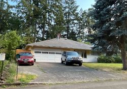 Pre-foreclosure in  SE JADE CT Portland, OR 97267