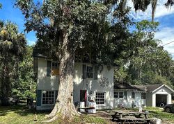 Pre-foreclosure in  N MARYLAND AVE East Palatka, FL 32131