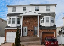 Pre-foreclosure in  RENEE PL Staten Island, NY 10314