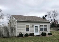 Pre-foreclosure in  10TH ST W Milan, IL 61264