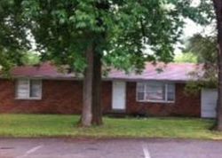 Pre-foreclosure in  CYNTHIA ST East Saint Louis, IL 62206