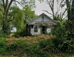 Pre-foreclosure in  NEW ATHENS DARMSTADT RD Lenzburg, IL 62255
