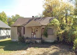 Pre-foreclosure in  WARREN AVE East Saint Louis, IL 62204