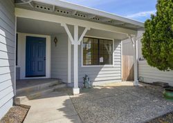 Pre-foreclosure in  BUTTERCUP CIR Vacaville, CA 95687