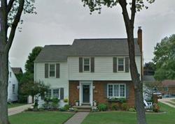 Pre-foreclosure in  HARTER AVE NW Canton, OH 44708