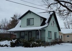 Pre-foreclosure in  E MAPLE AVE Adrian, MI 49221