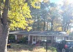 Pre-foreclosure in  REDCAR CT Waldorf, MD 20602