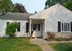 Pre-foreclosure in  BANK ST Painesville, OH 44077