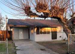 Pre-foreclosure in  S VALLEY ST Shafter, CA 93263