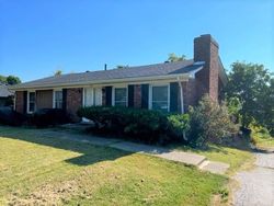 Pre-foreclosure in  RUSSELL CAVE RD Lexington, KY 40505