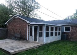 Pre-foreclosure in  CRICKLEWOOD DR Lexington, KY 40505