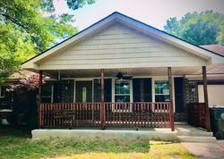 Pre-foreclosure in  CLAYWOOD CT Lexington, KY 40515