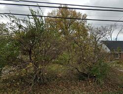 Pre-foreclosure in  MEADOW HILL RD Louisville, KY 40219